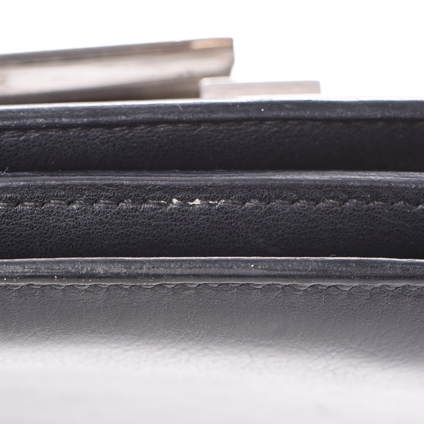 Veau Swift Enamel Constance 18 Black