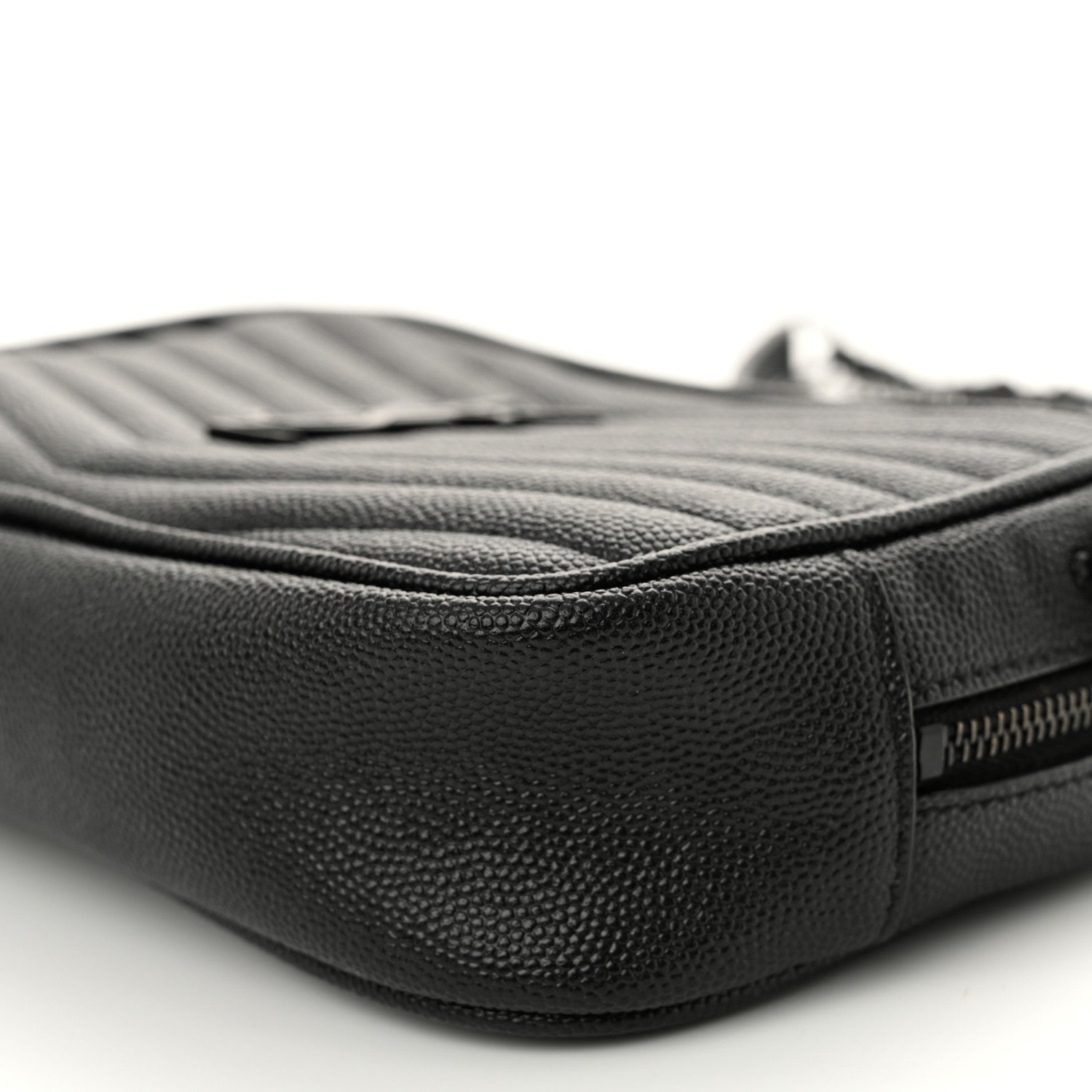 Saint Laurent Grain De Poudre Matelasse Monochrome Monogram Mini Lou Camera Bag Black 9 of 12