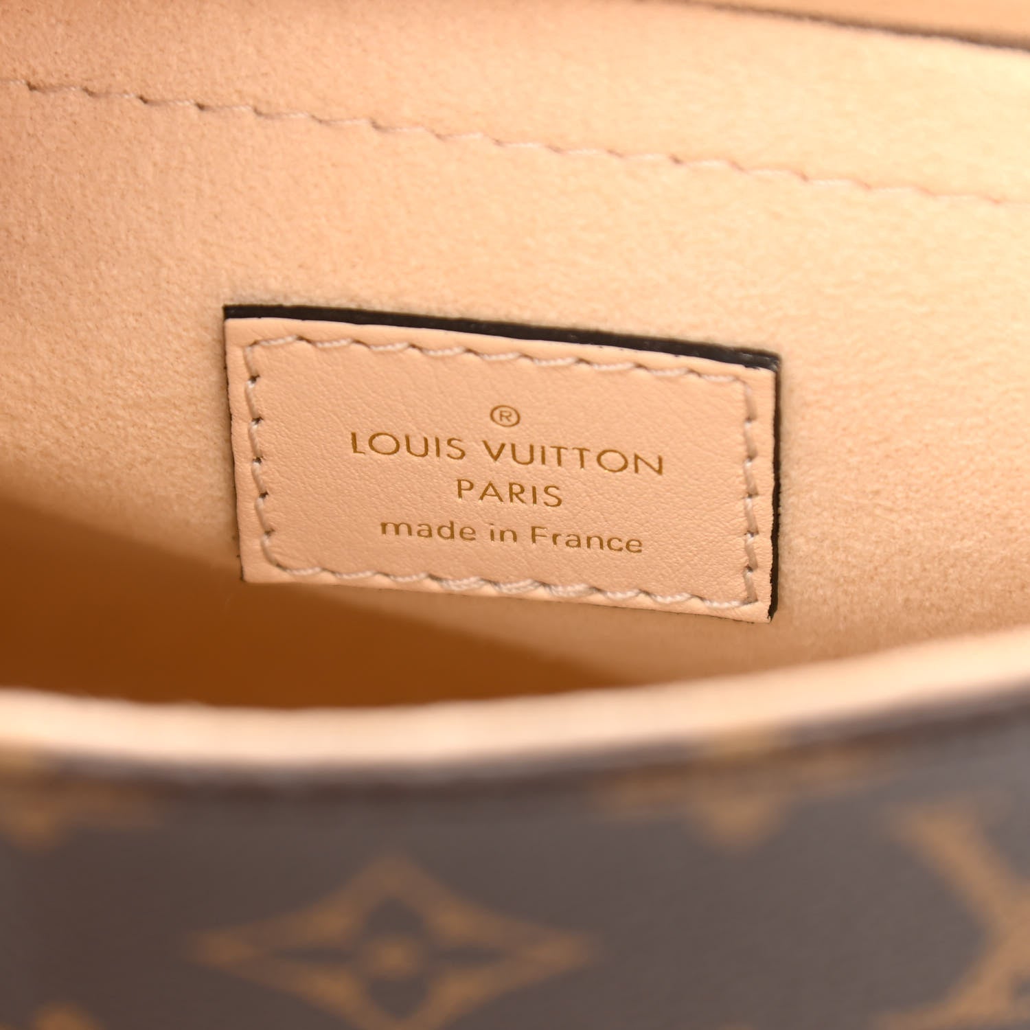 Louis Vuitton Monogram Locky BB Creme 6 of 10