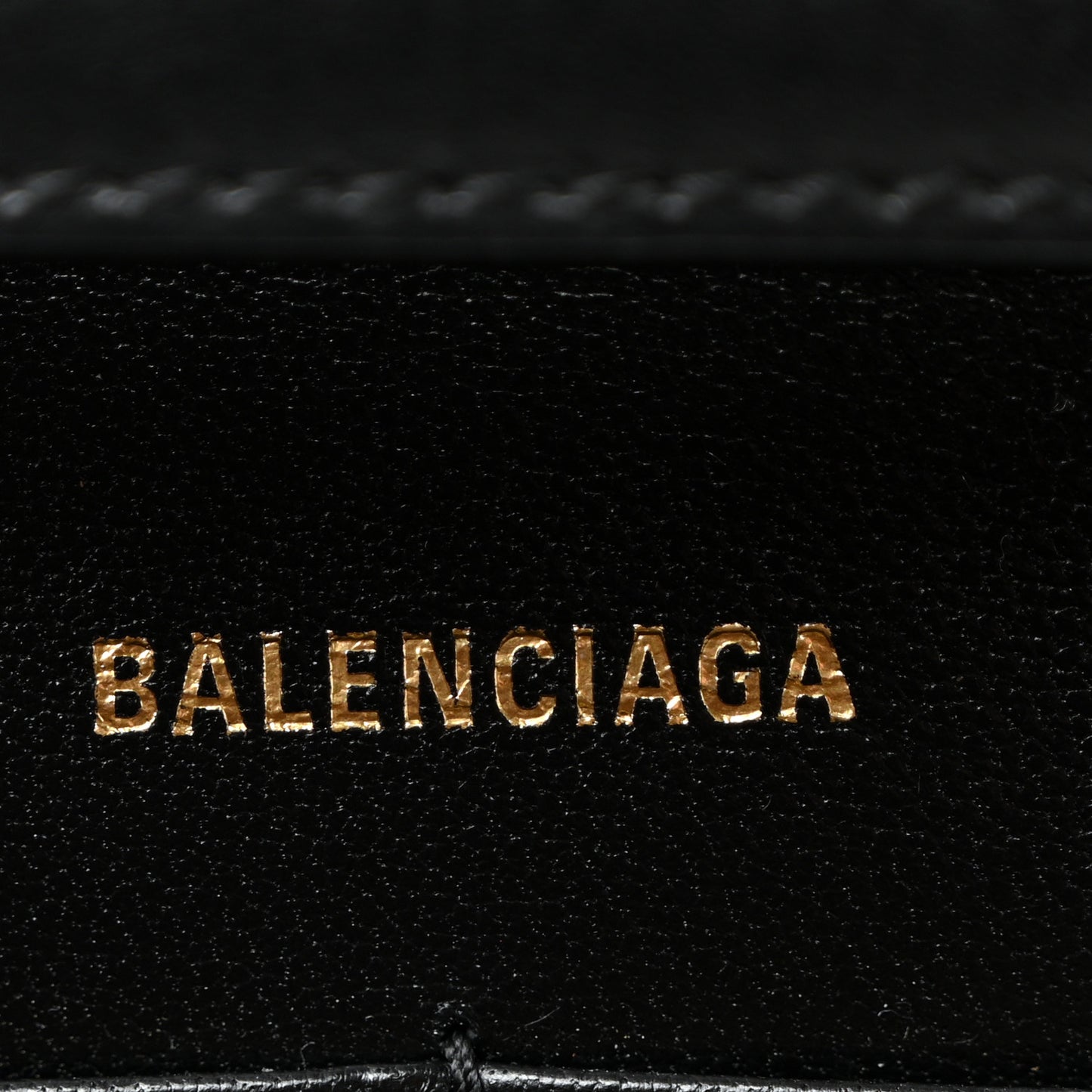 Shiny Box Calfskin Hourglass Chain Bag Black