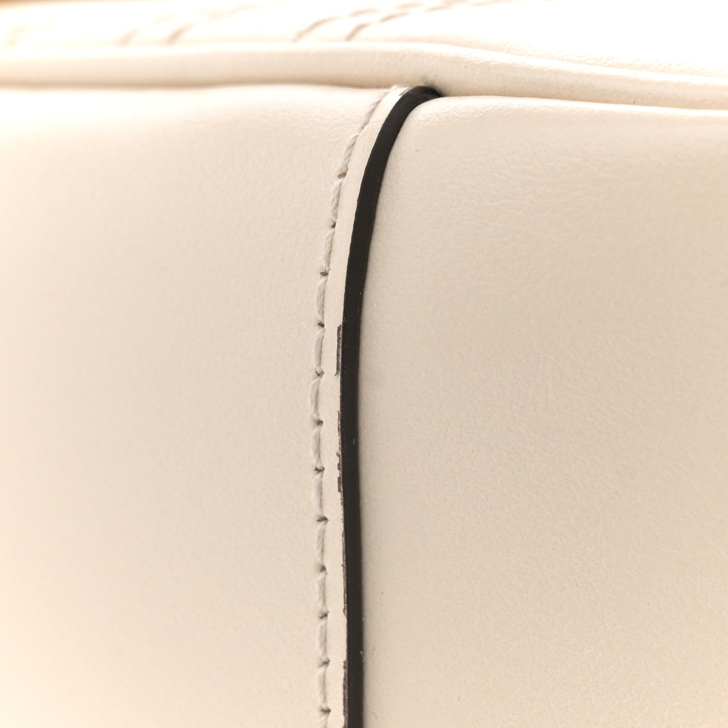 Gucci Calfskin Matelasse Small GG Marmont Shoulder Bag White 12 of 12