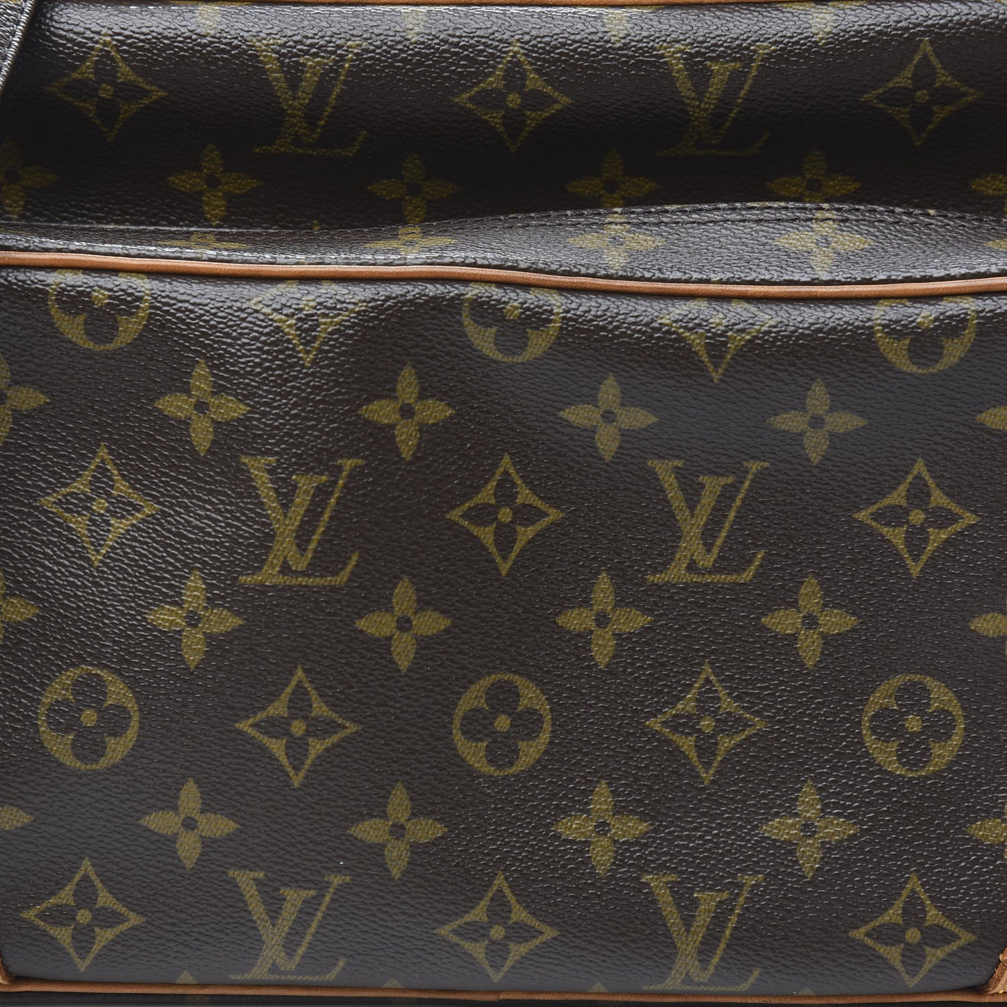 Monogram Nil 28