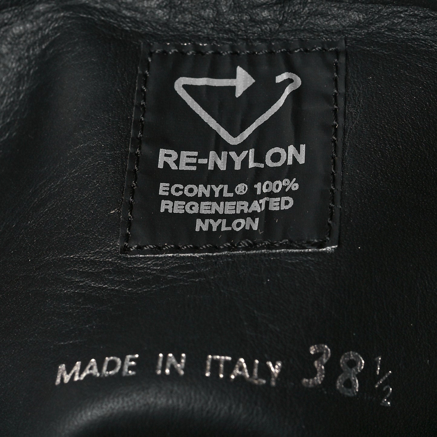Spazzolato Rois Re-Nylon Metal Triangle Logo Monolith Pouch Pocket 55mm Tall Boots 38.5 Black