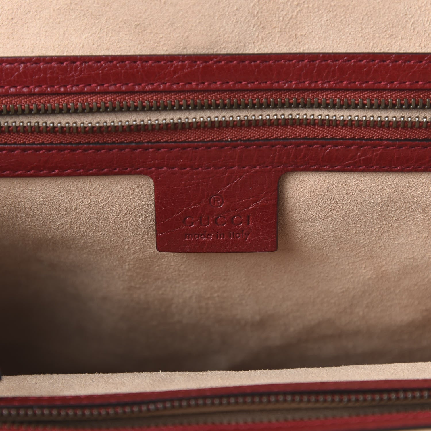 Gucci Piuma Lux Energy Medium Re(Belle) Top Handle Bag Romantic Cerise 7 of 9