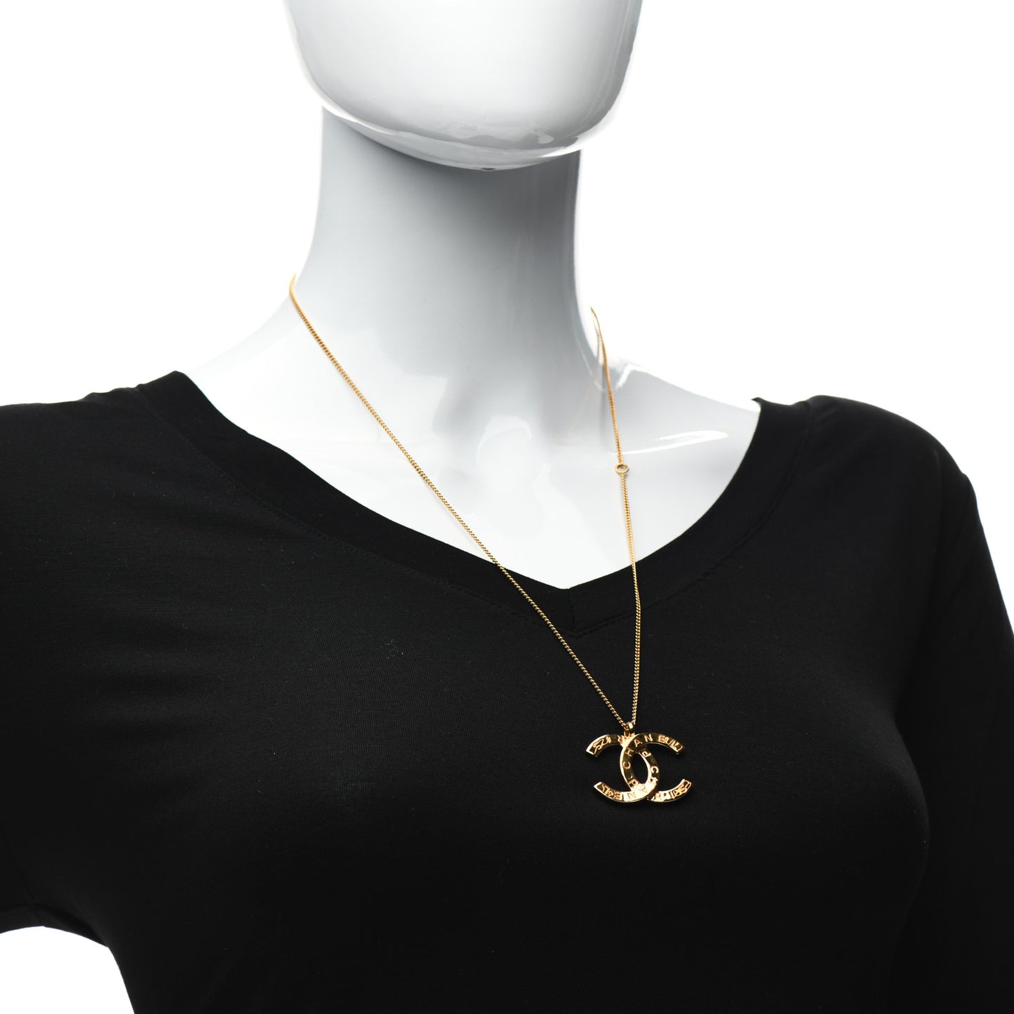 Metal CC Paris Button Necklace Gold