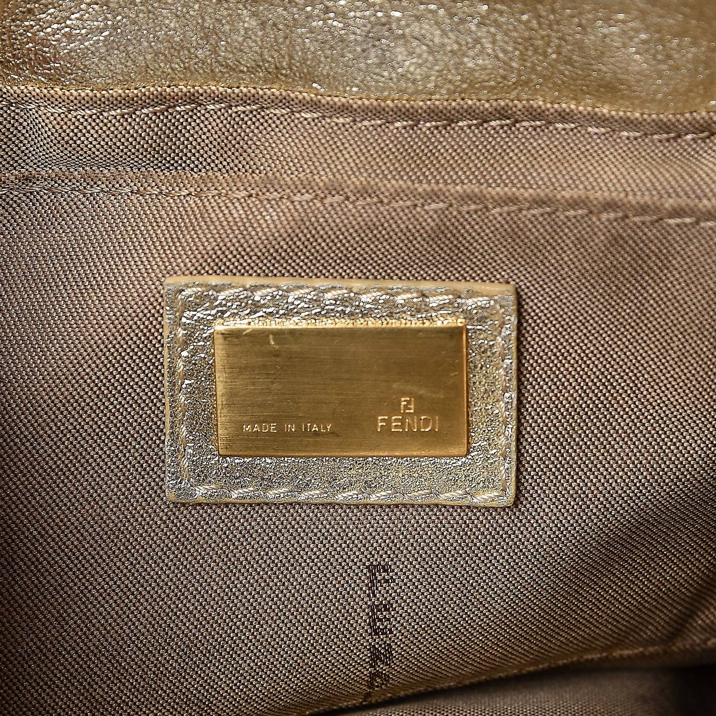 Metallic Calfskin Zucchino Compilation Pochette Gold