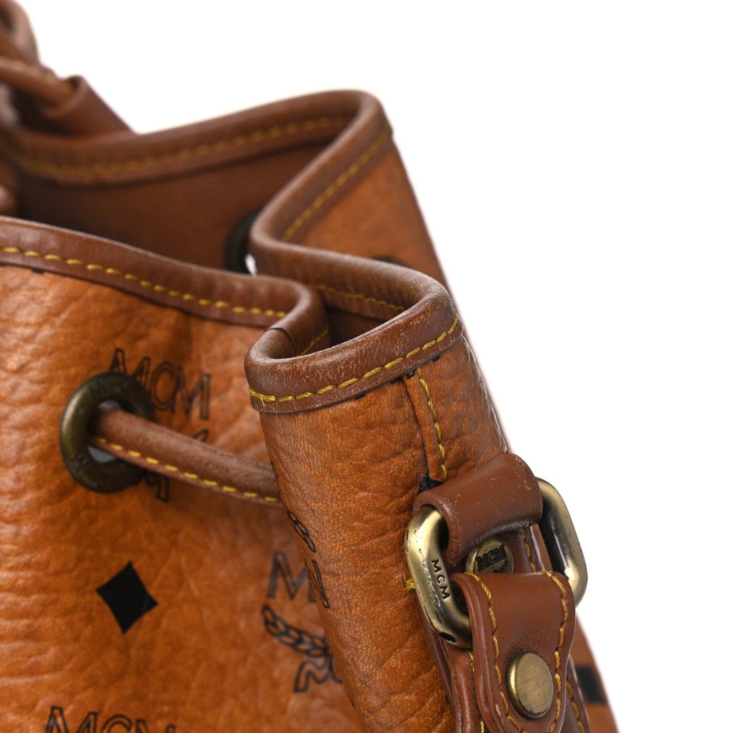 Visetos Drawstring Bucket Bag Cognac