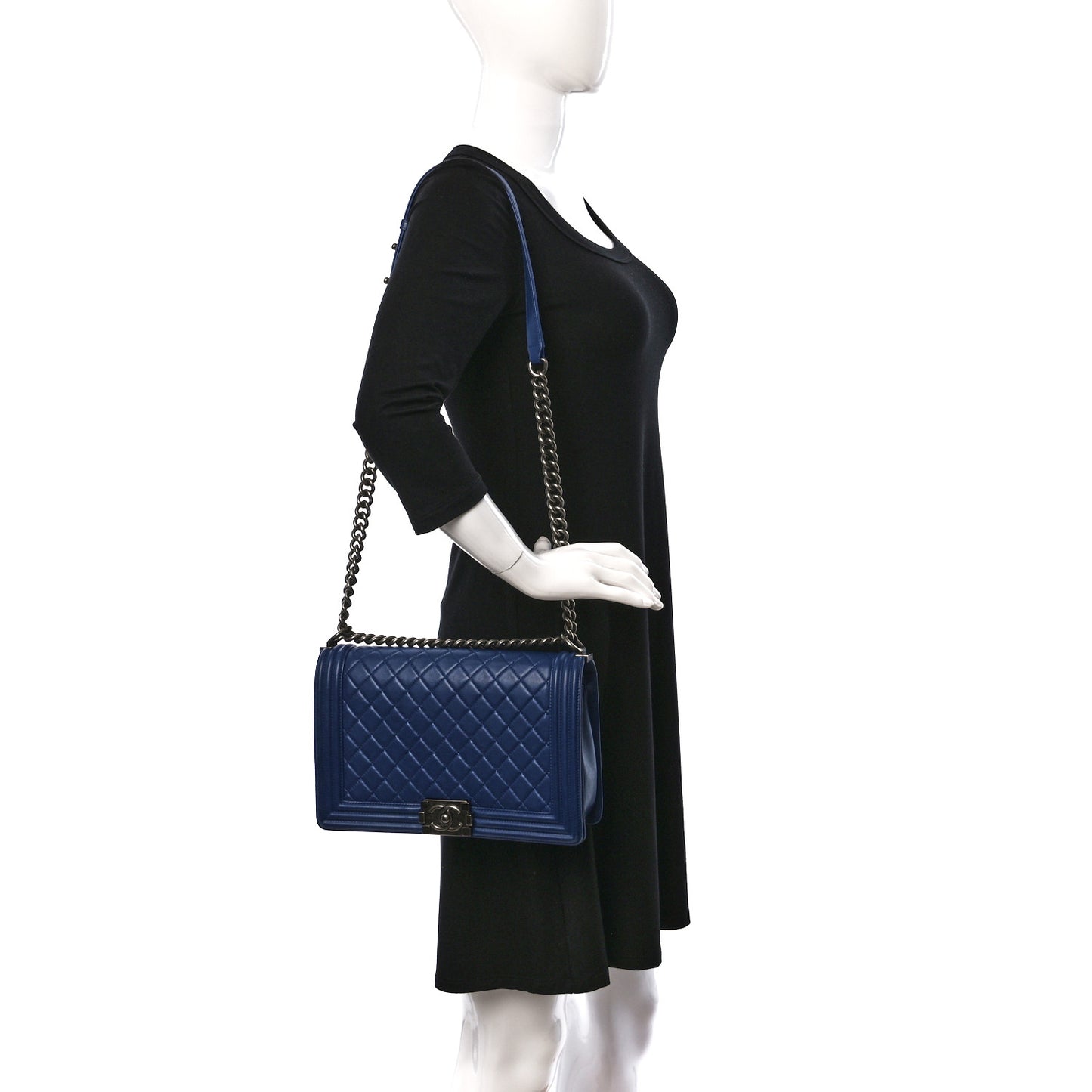 Lambskin Quilted New Medium Boy Flap Blue