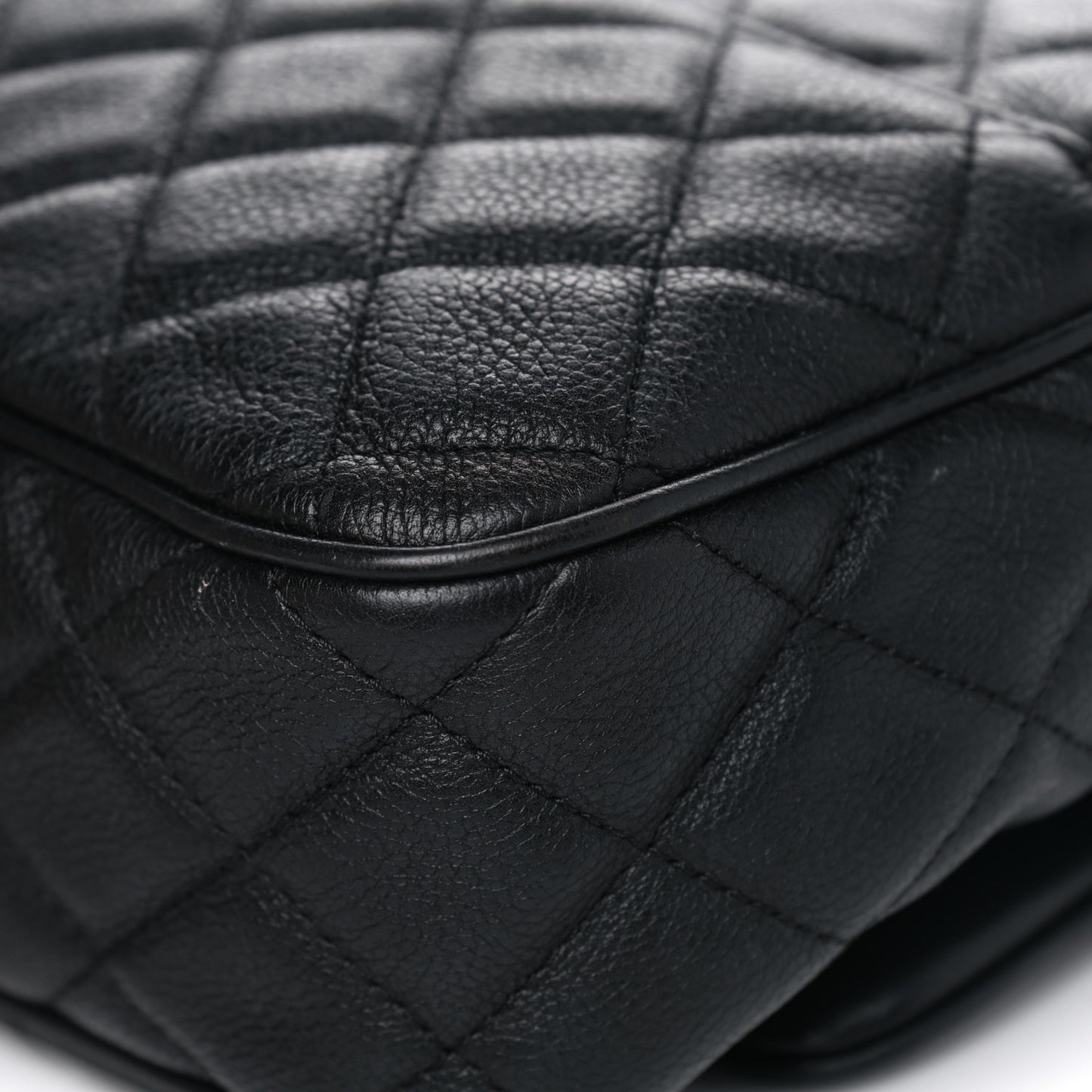 Grained Calfskin Quilted Medium Casual Rock Flap Black