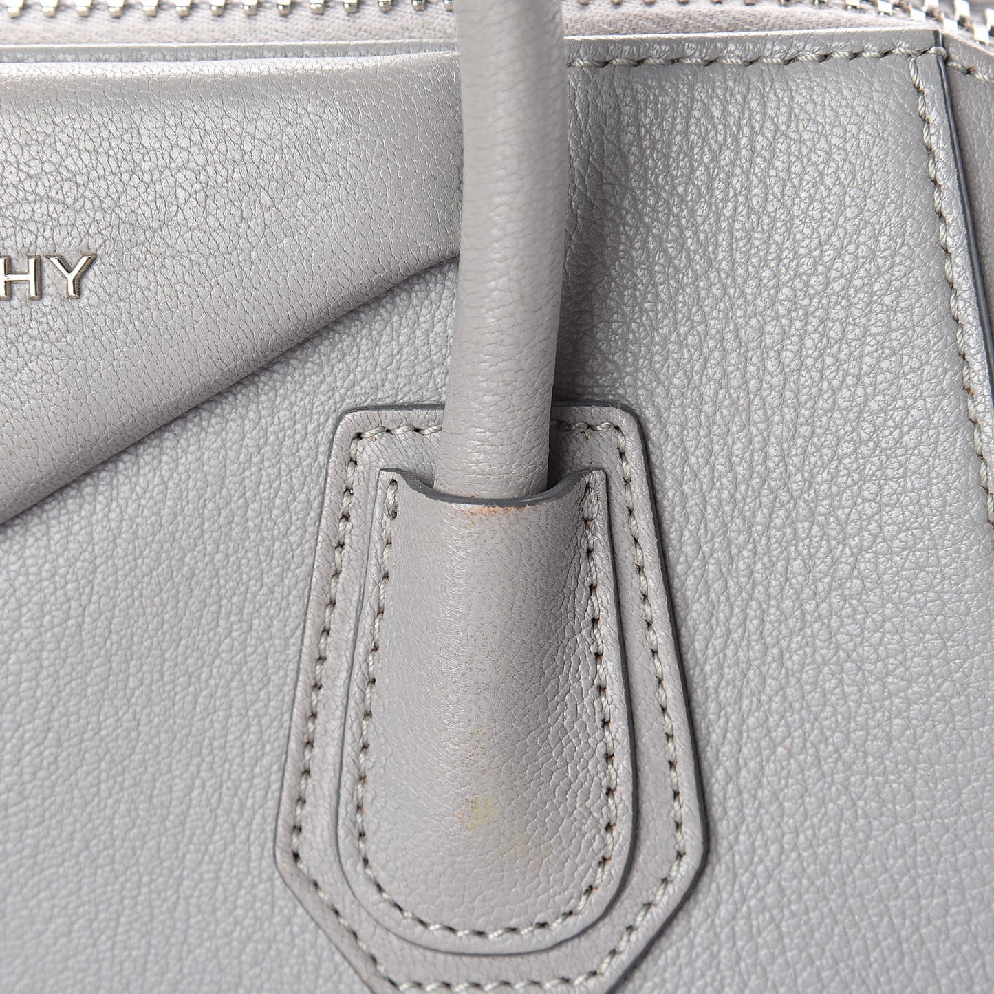 Sugar Goatskin Small Antigona Pearl Grey