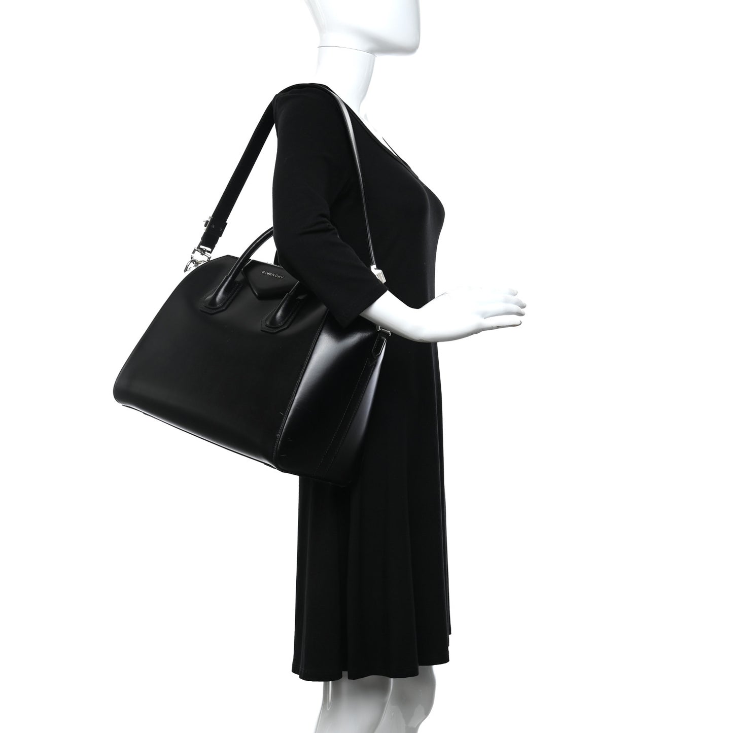 Shiny Lord Calfskin Medium Antigona Black