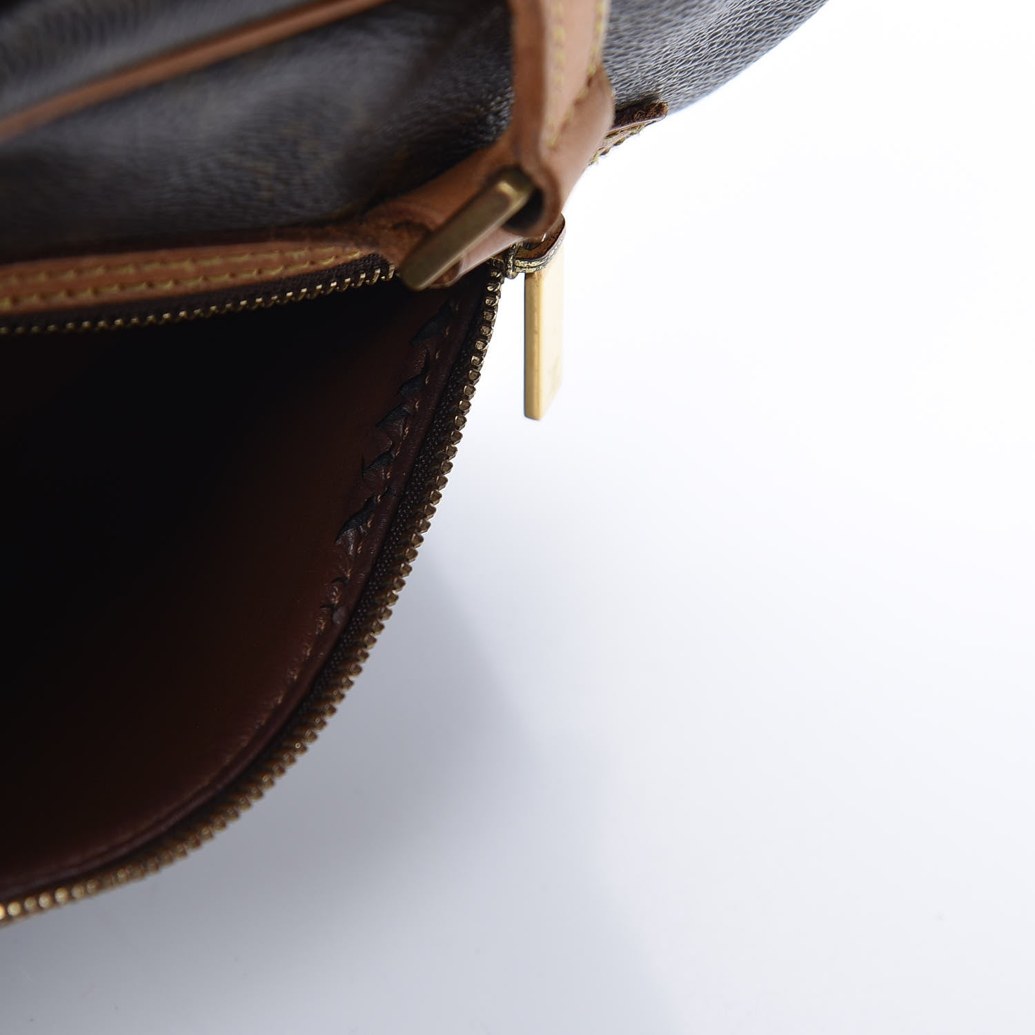 Louis Vuitton Monogram Cite MM 8 of 10
