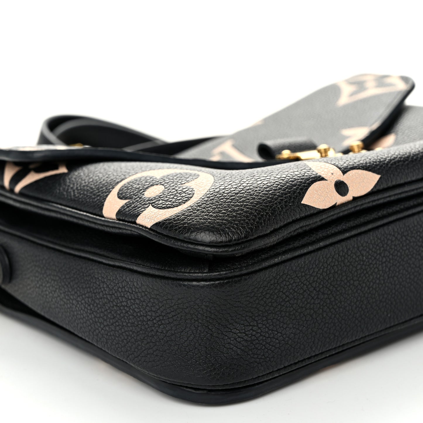 Empreinte Monogram Giant Pochette Metis Black Beige