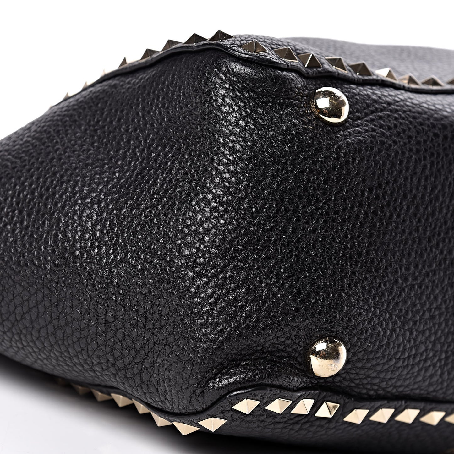 Pebbled Calfskin Medium Rockstud Tote Black