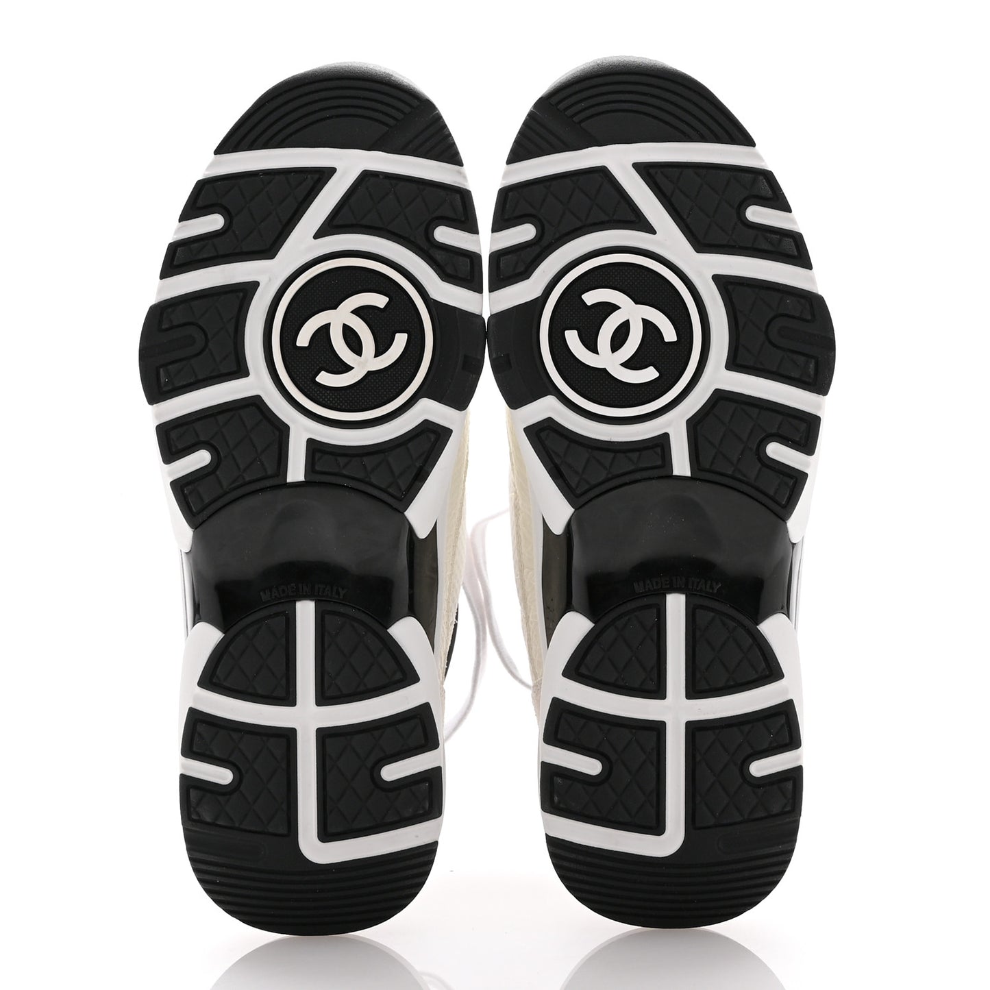 Mesh Suede Calfskin Grained Calfskin Womens CC Sneakers 35 White Black