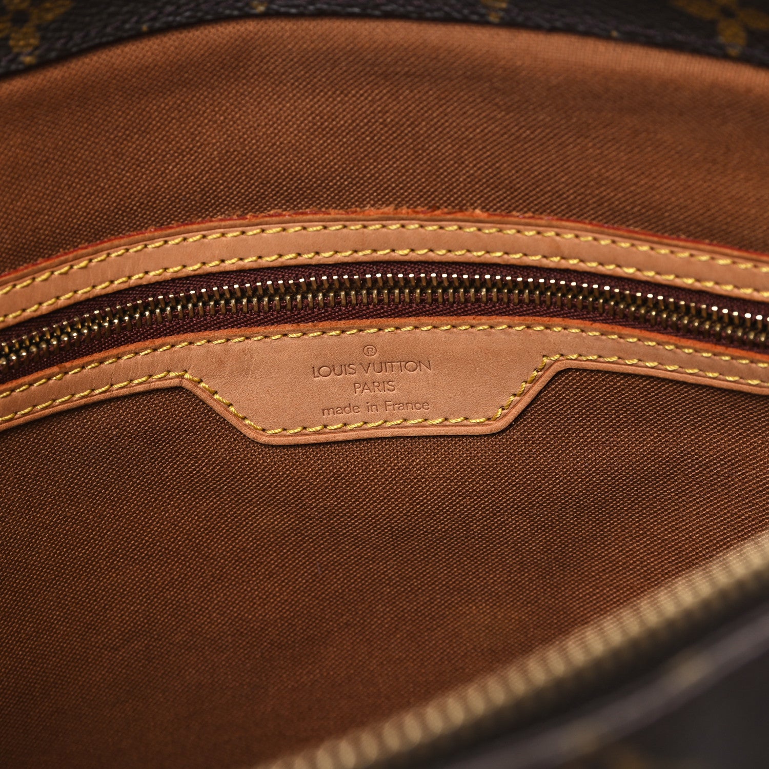 Louis Vuitton Monogram Cabas Mezzo 6 of 9