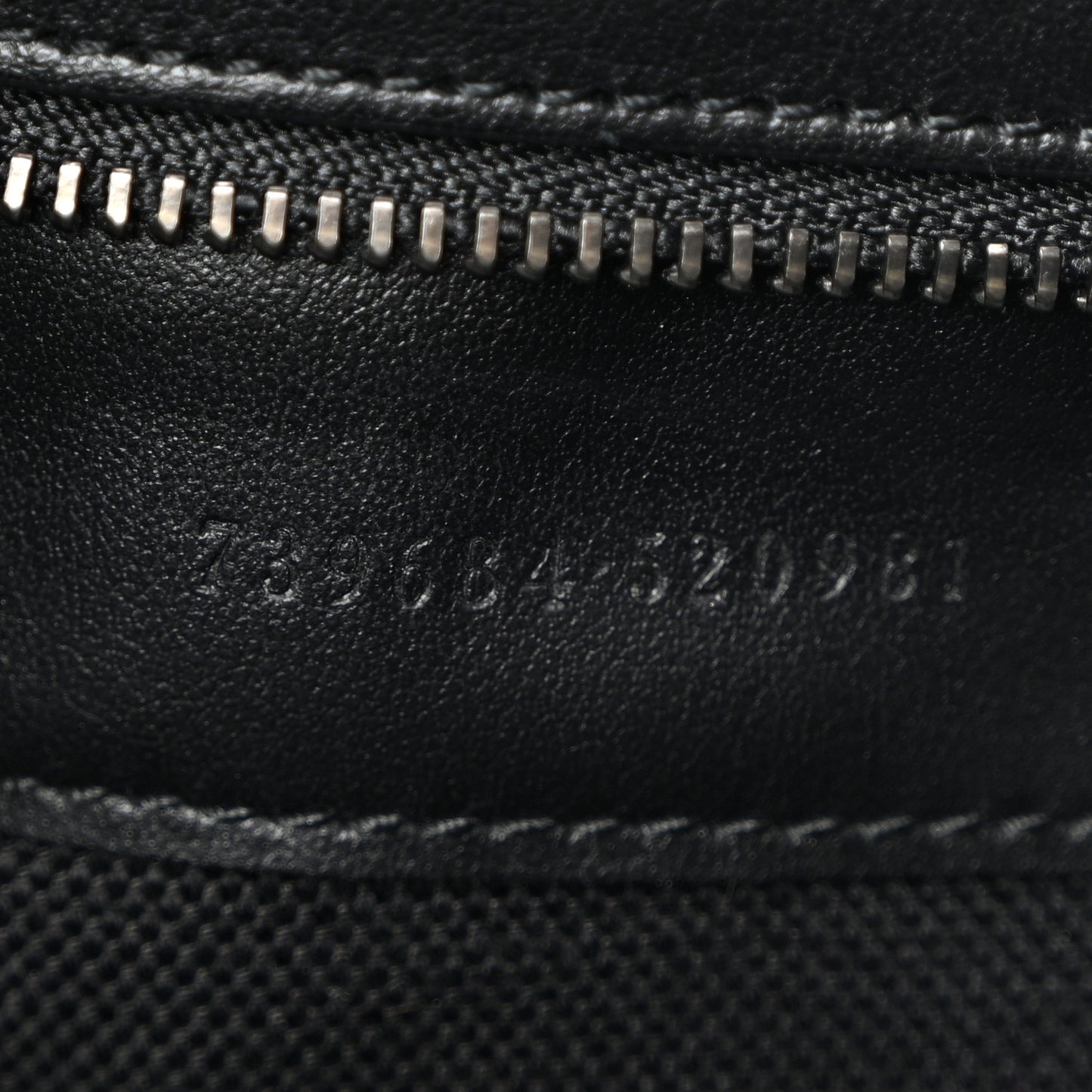 Calfskin Matelasse Monochrome Large GG Marmont Tote Bag Black