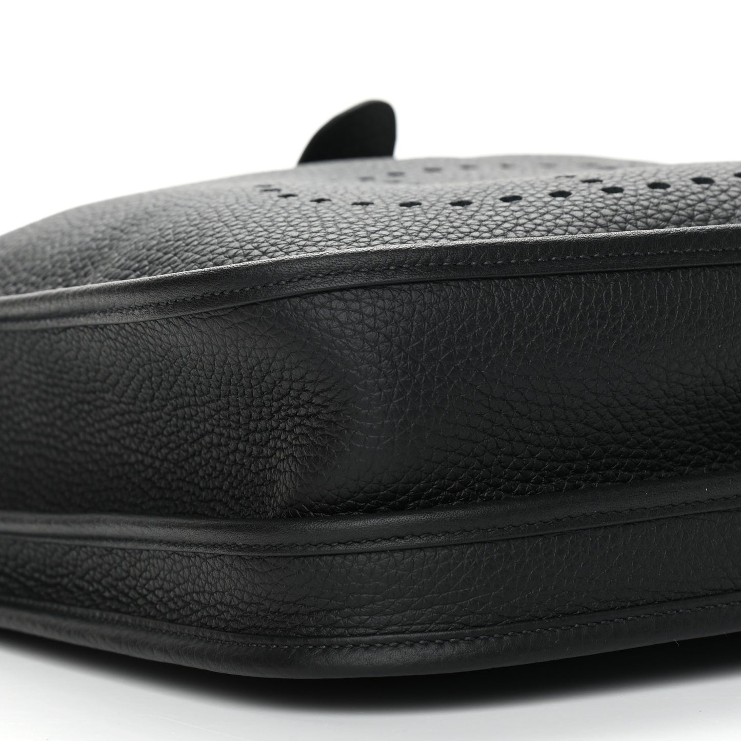 Taurillon Clemence Evelyne III PM Black