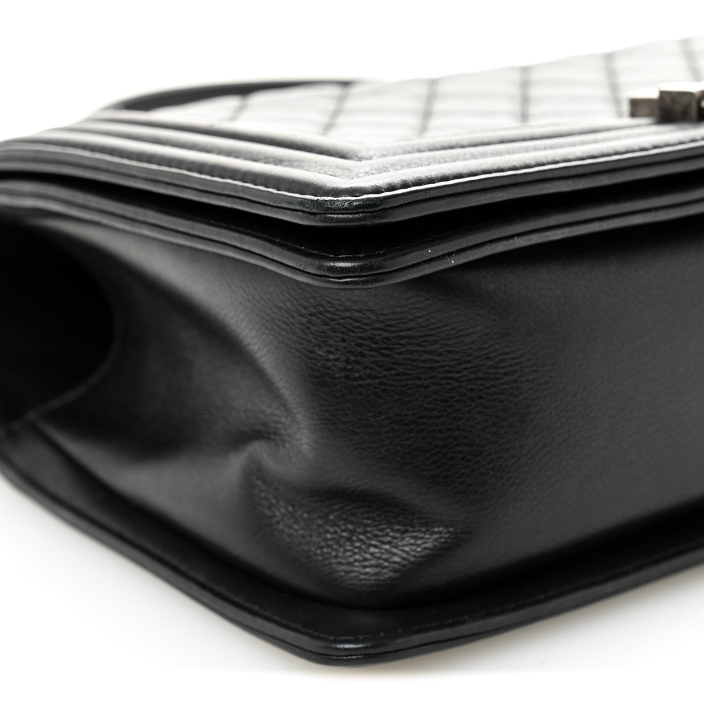 Calfskin Quilted Medium Boy Flap Black