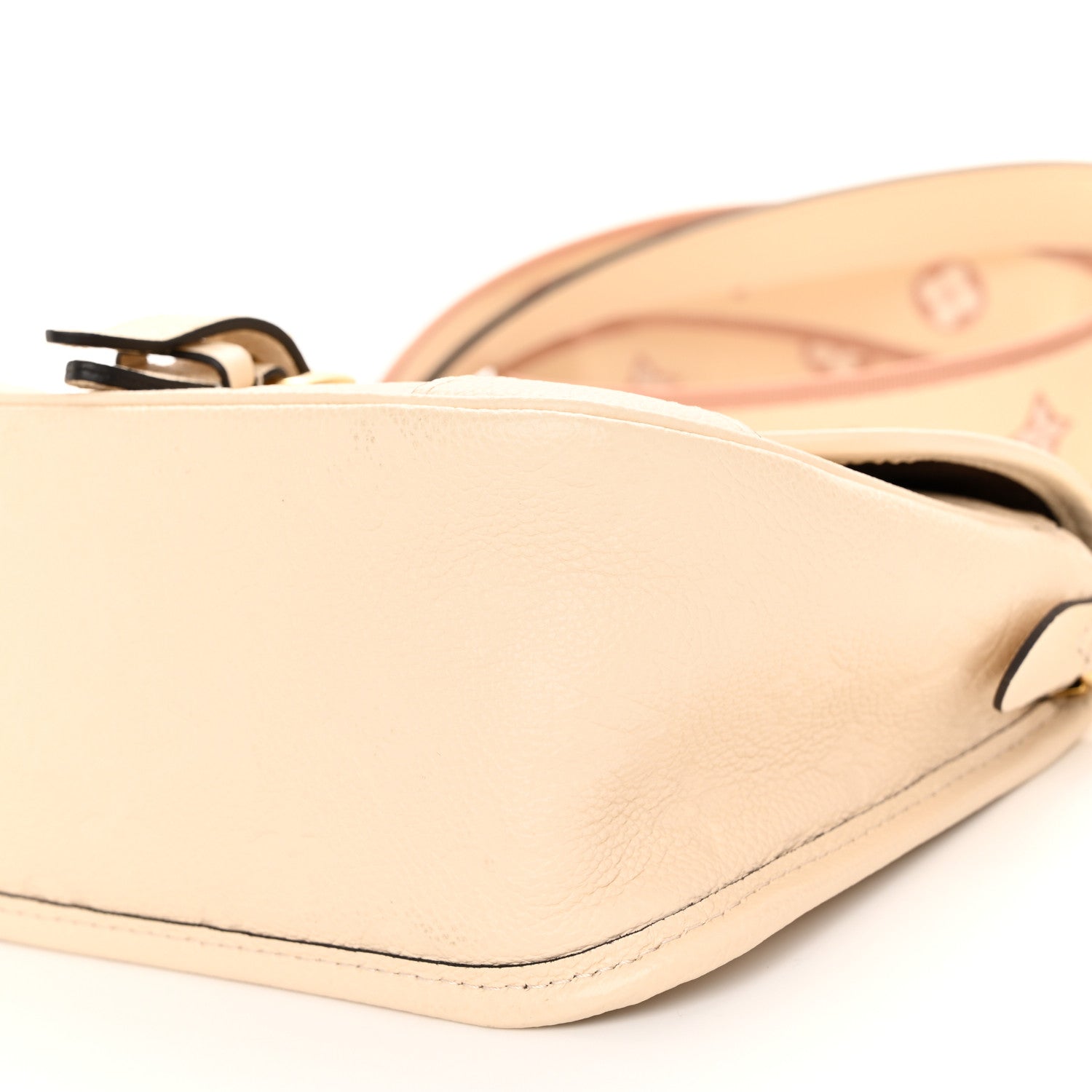Louis Vuitton Empreinte Monogram Giant Diane Cream 9 of 9