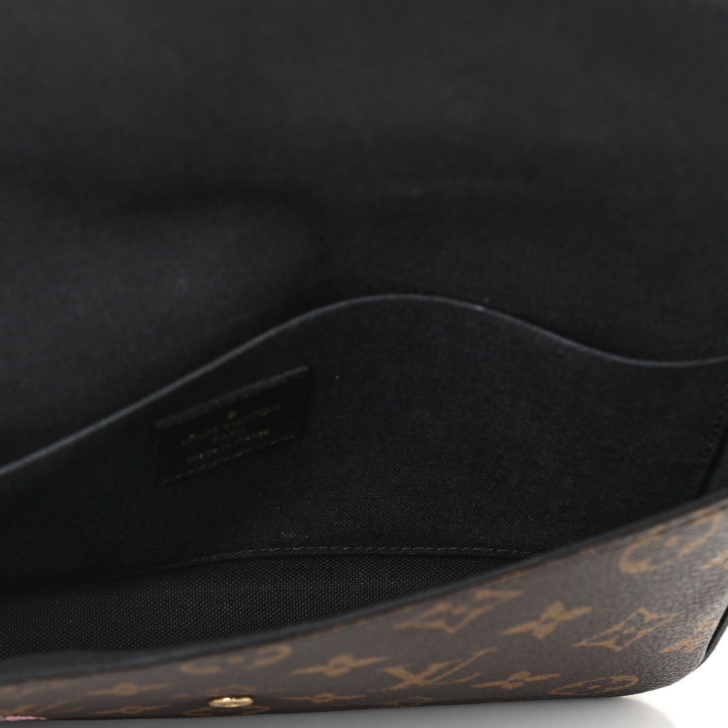 Monogram World Tour Pochette Felicie