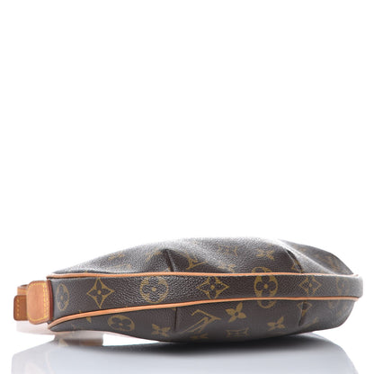 Louis Vuitton Monogram Croissant PM 4 of 9