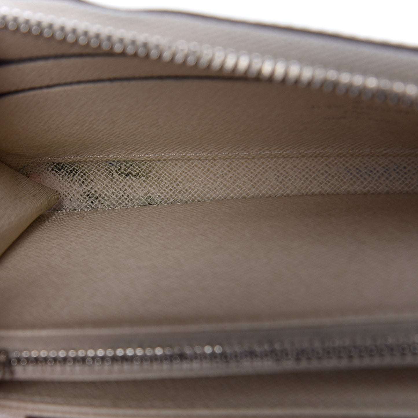 Epi Zippy Wallet Ivory