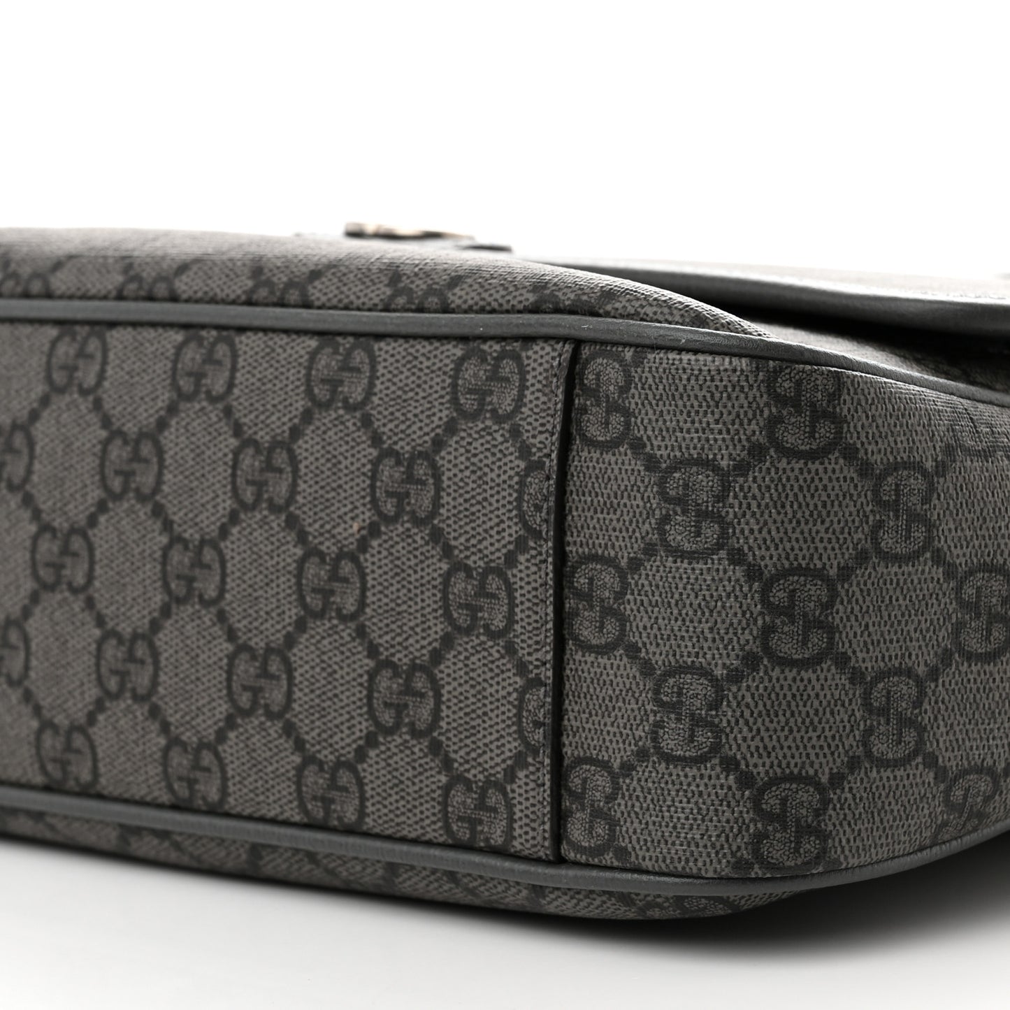 Tender GG Supreme Monogram Textured Dollar Calfskin Ophidia Messenger Bag Grey Black Graphite Grey