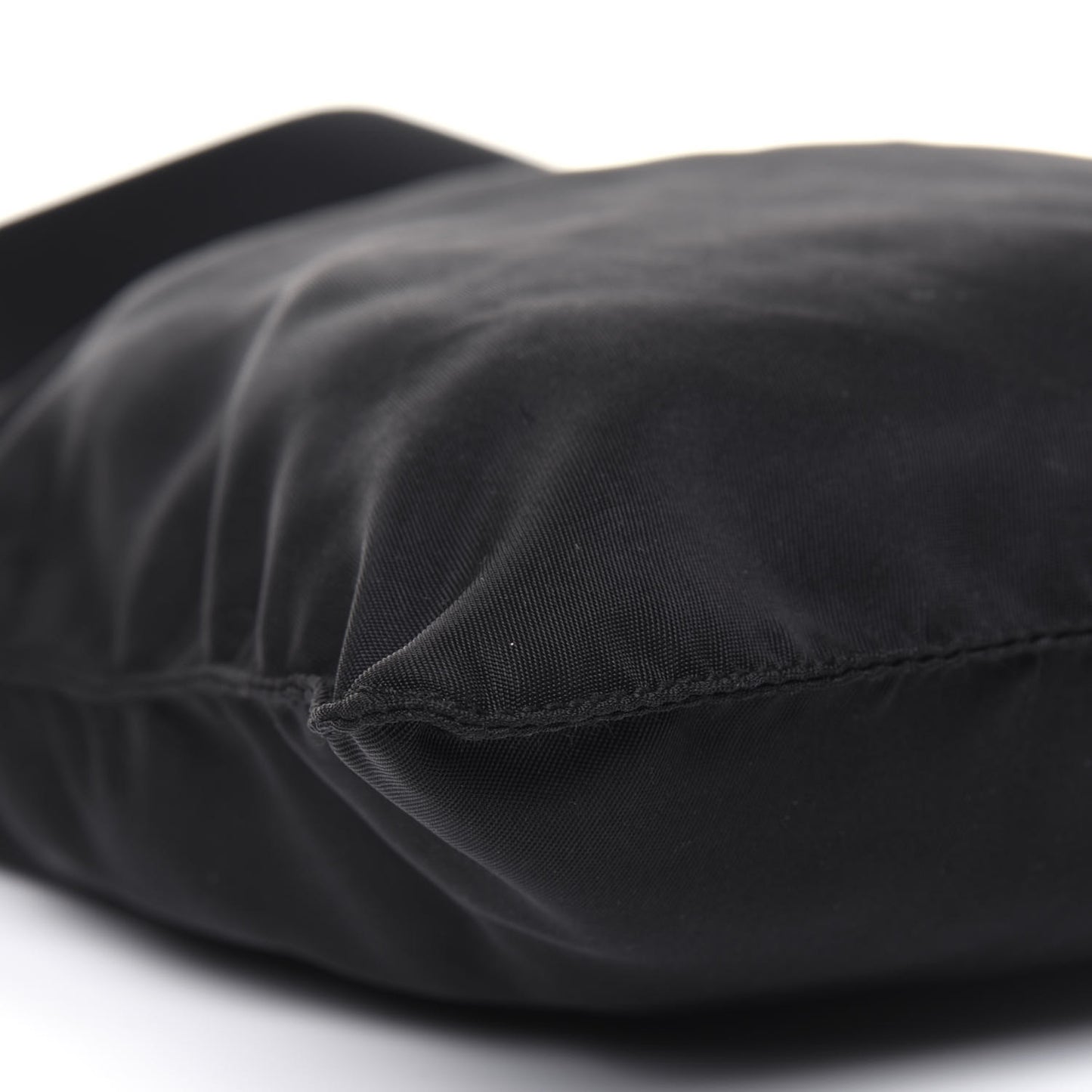 Tessuto Nylon Saffiano Flat Messenger Bag Black