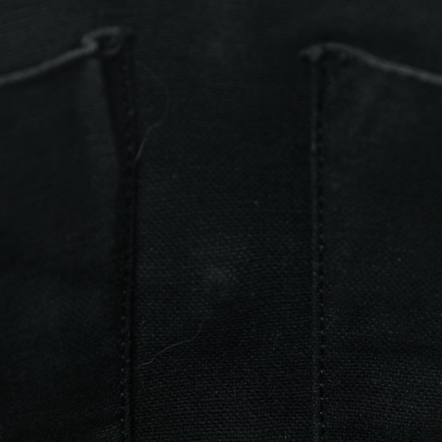 House Check Buckle Tote Black
