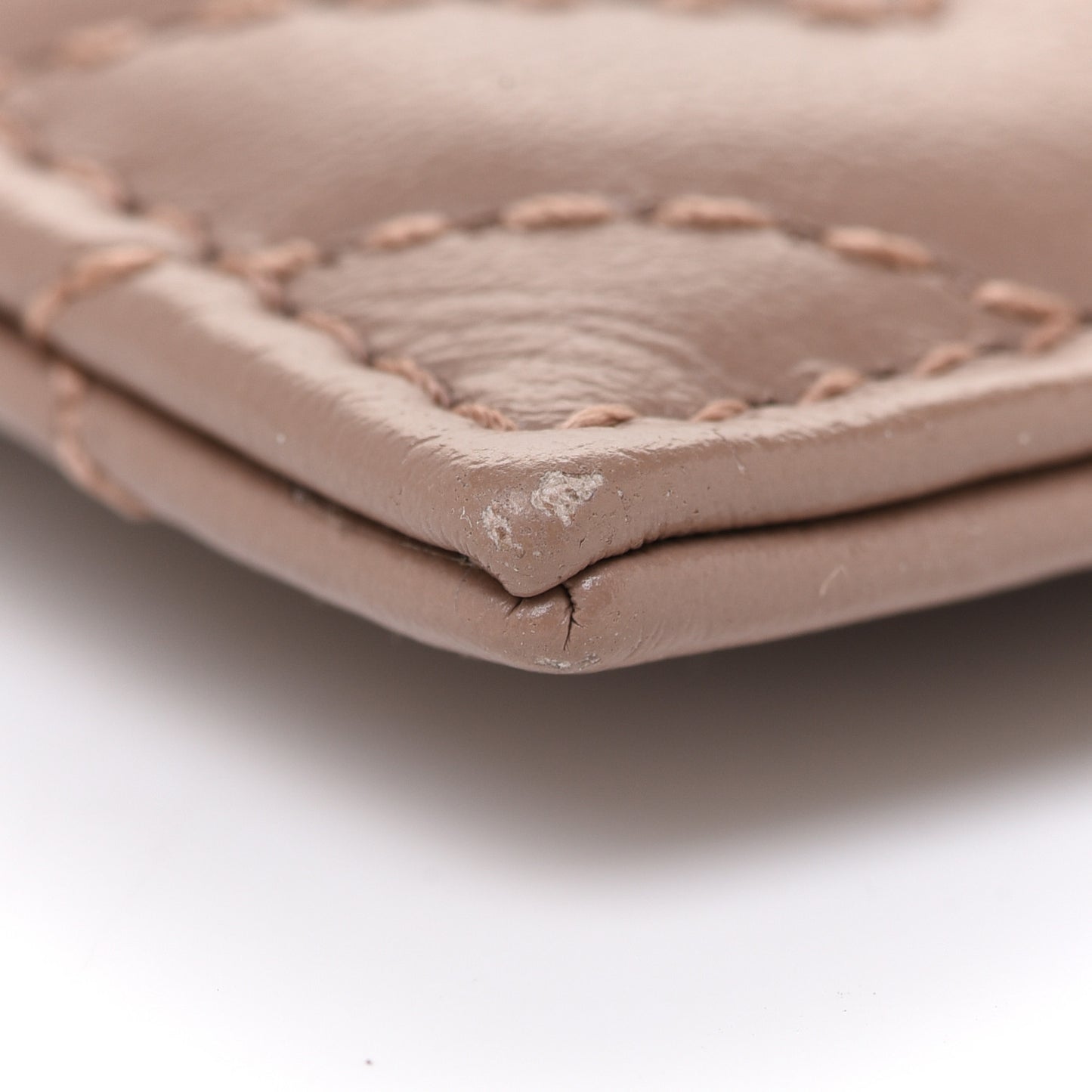 Calfskin Matelasse GG Marmont Card Holder Porcelain Rose