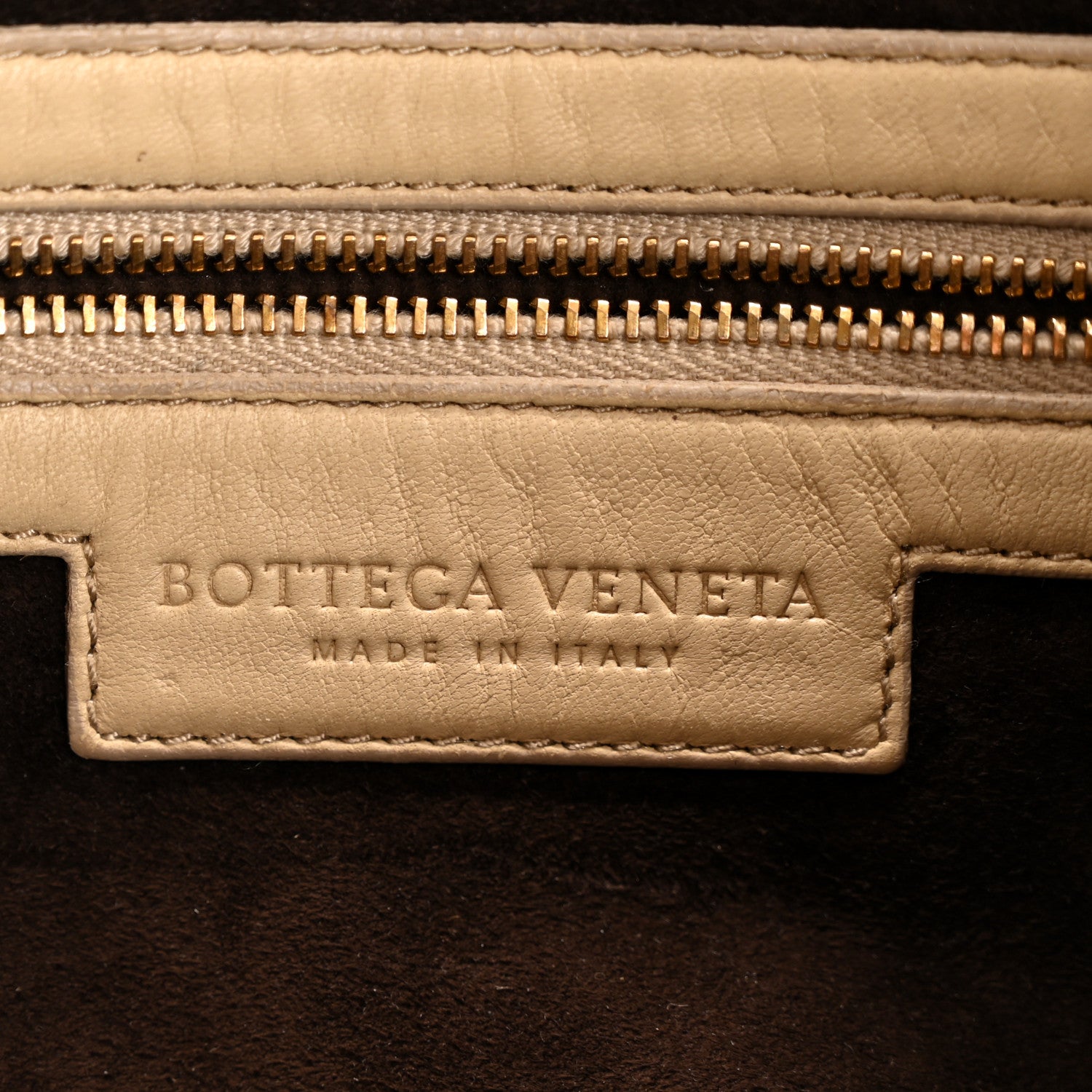 Bottega Veneta Nappa Intrecciato Medium Veneta Hobo Banane 6 of 13