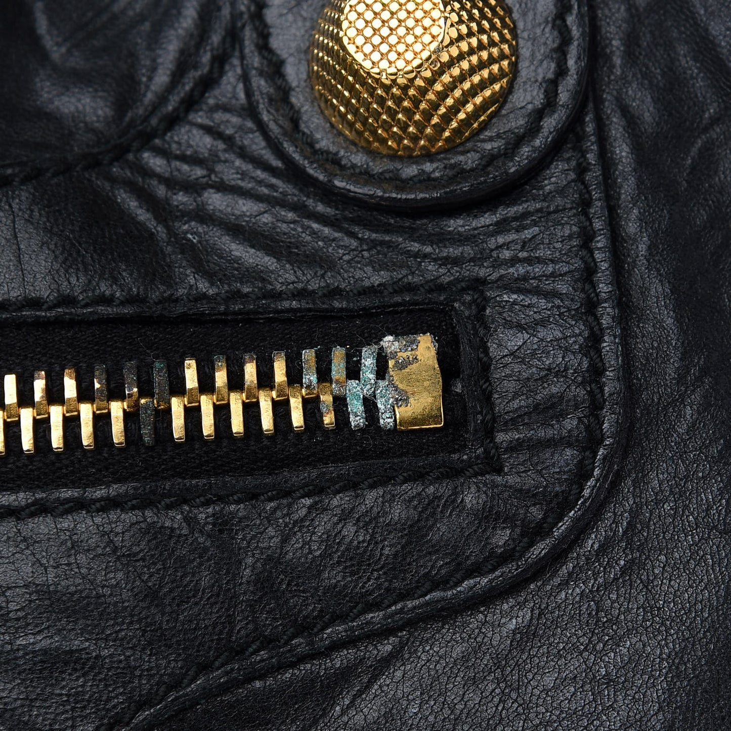 Chevre Giant 21 Gold Hardware RTT Black