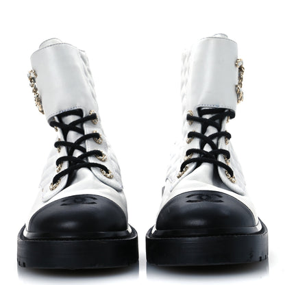 Chanel Shiny Lambskin Quilted Lace Up Combat Boots 39.5 White Black 3 of 18