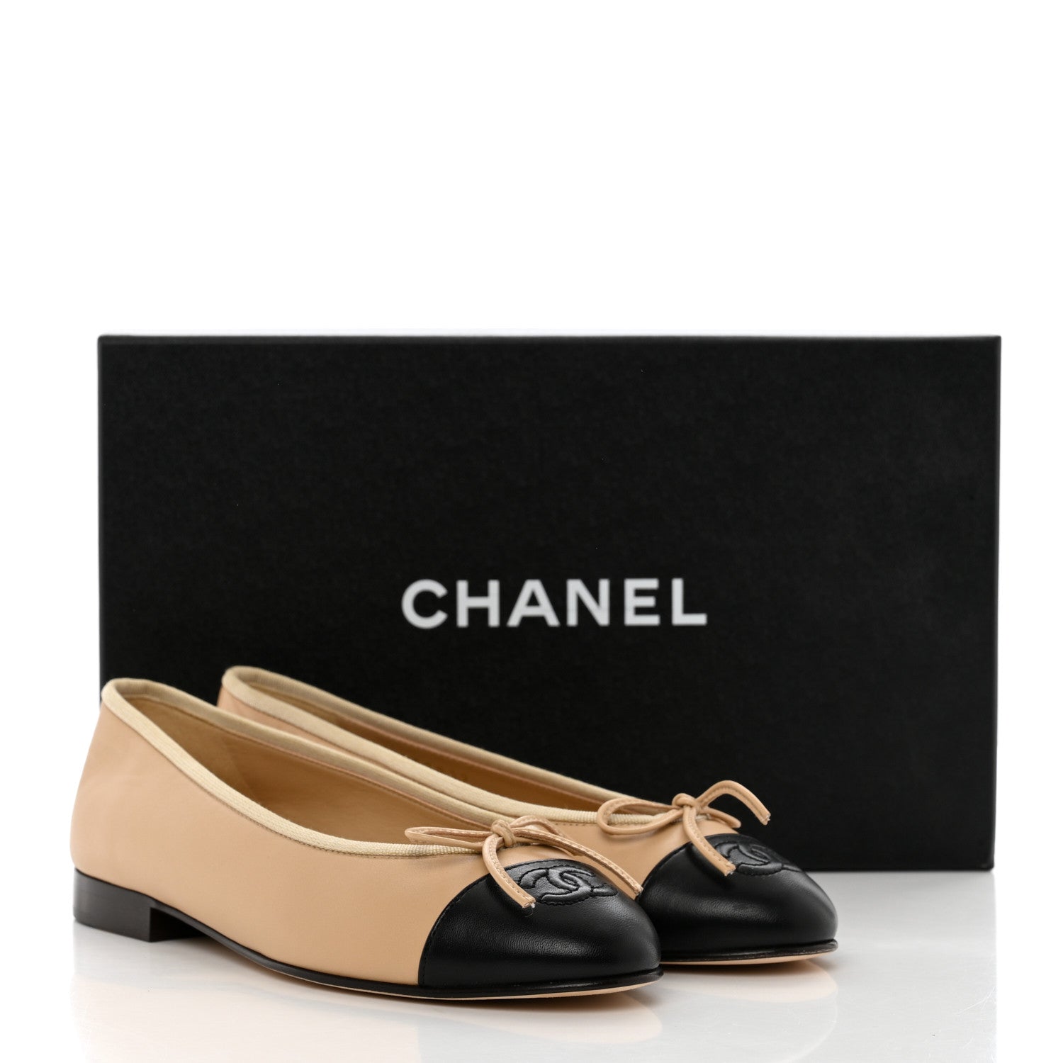 Chanel Lambskin Cap Toe CC Ballerina Flats 36 Beige Black 9 of 9