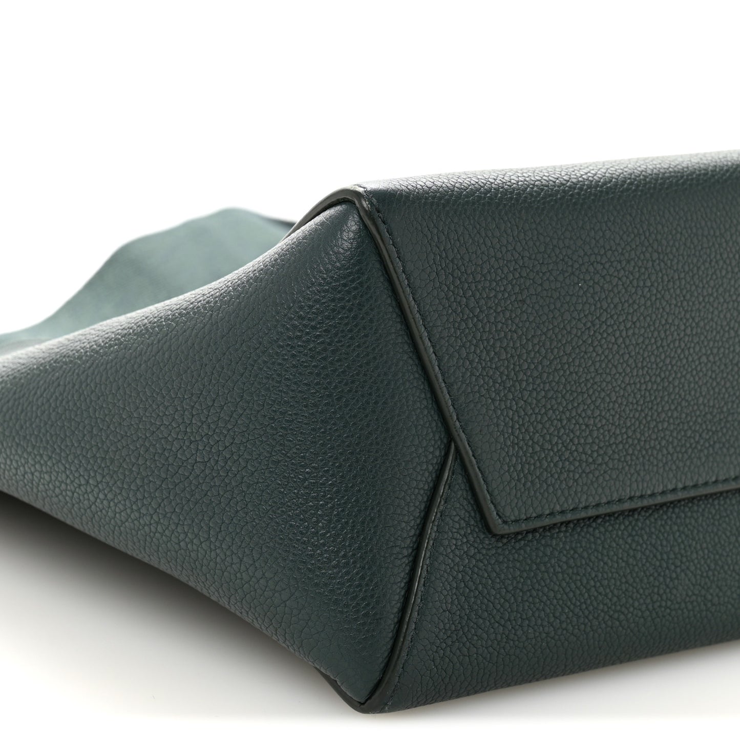 Soft Grained Calfskin Small Sangle Bucket Bag Amazone