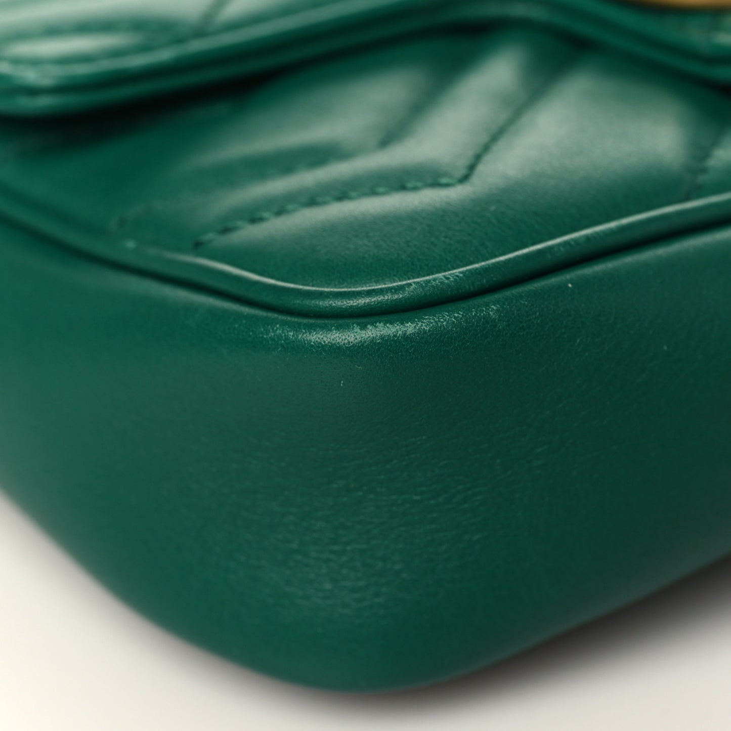 Calfskin Matelasse Super Mini GG Marmont Shoulder Bag Emerald Green