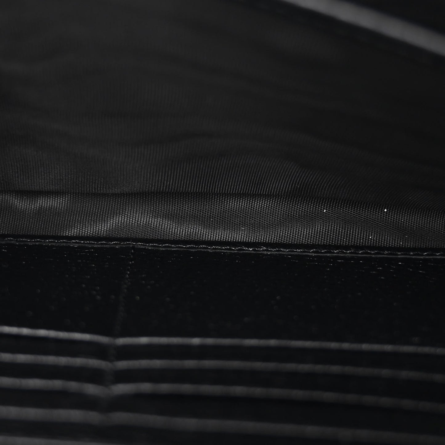 Calfskin GG Marmont Chain Wallet Black