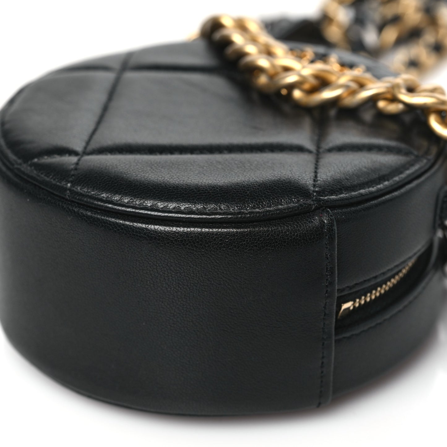Lambskin Quilted Chanel 19 Round Clutch With Chain Black