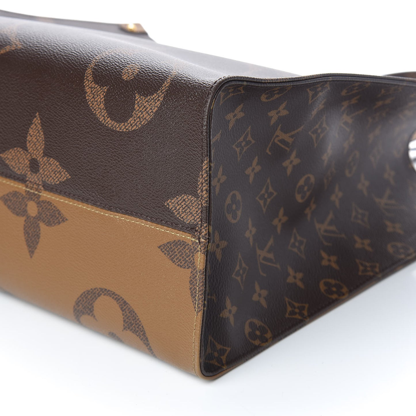 Reverse Monogram Giant Onthego GM