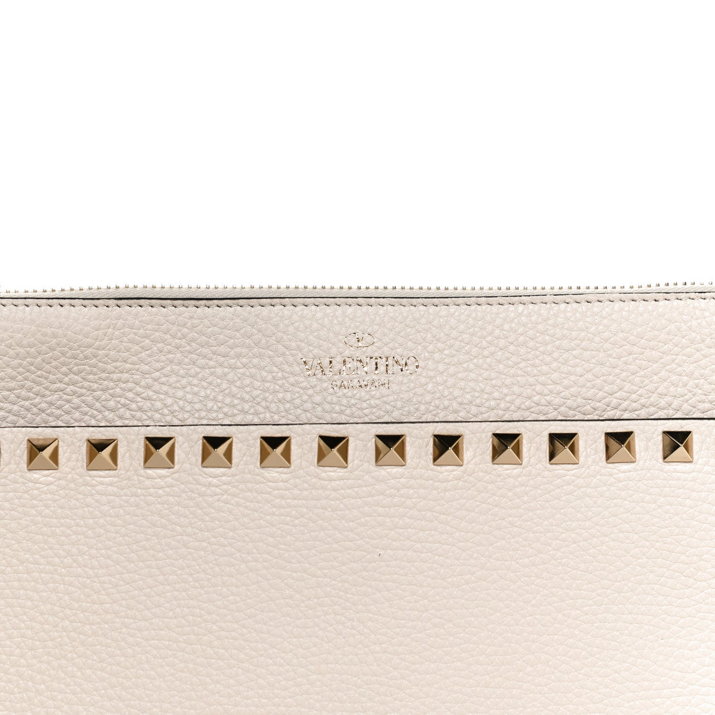 Pebbled Calfskin Rockstud Wristlet Clutch White