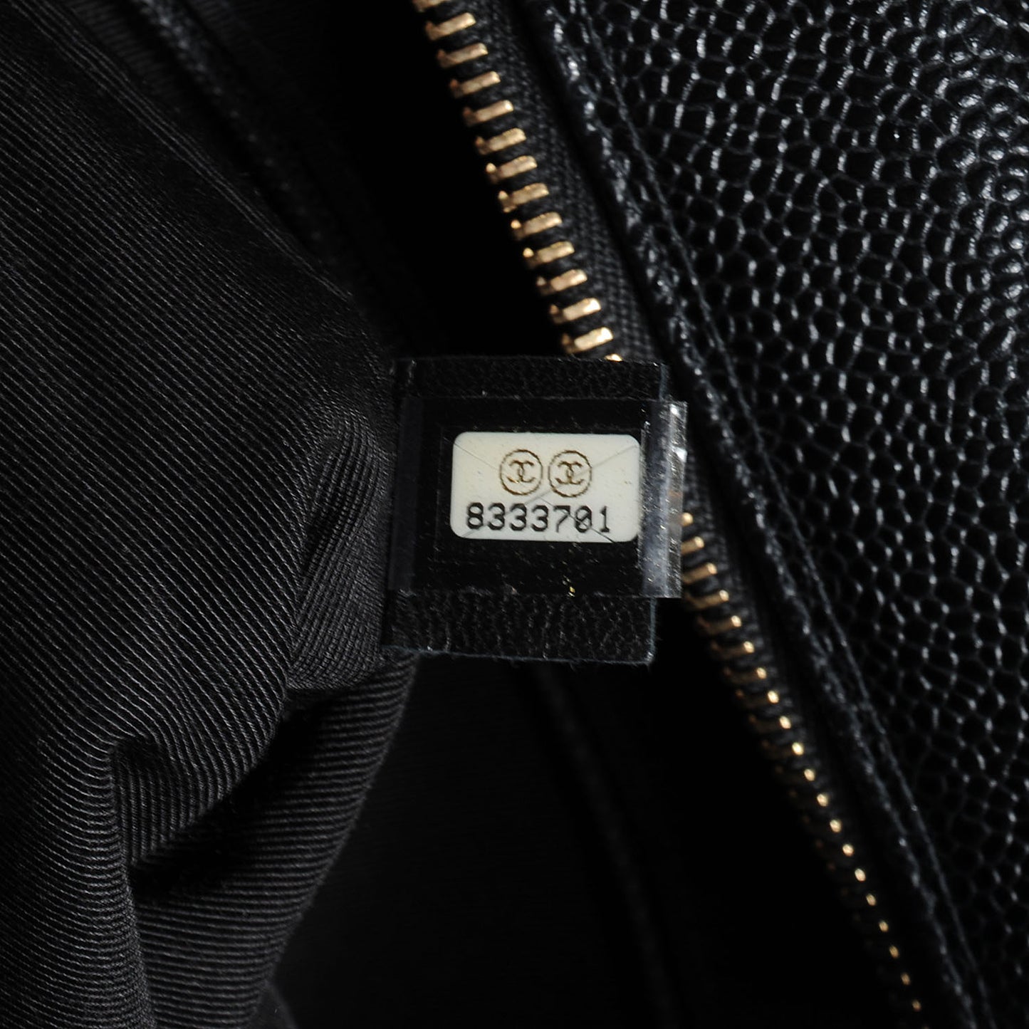 Caviar Timeless Classic Shopping Tote Black