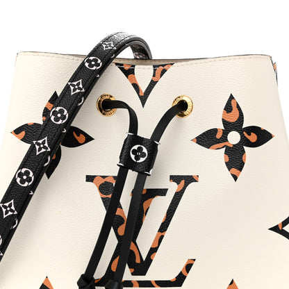 Louis Vuitton LOUIS VUITTON Monogram Giant Jungle NéoNoé Ivory 8 of 10