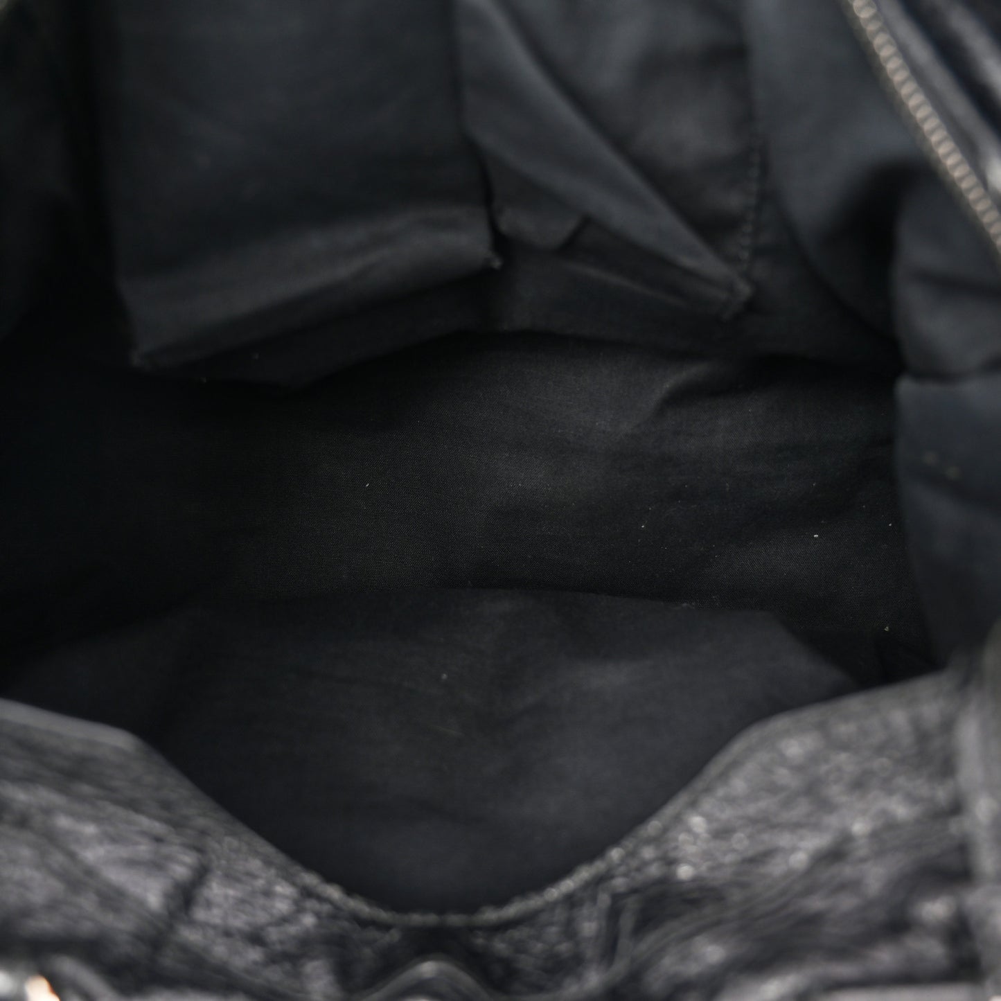 Agneau Giant 12 Silver Hardware City Black