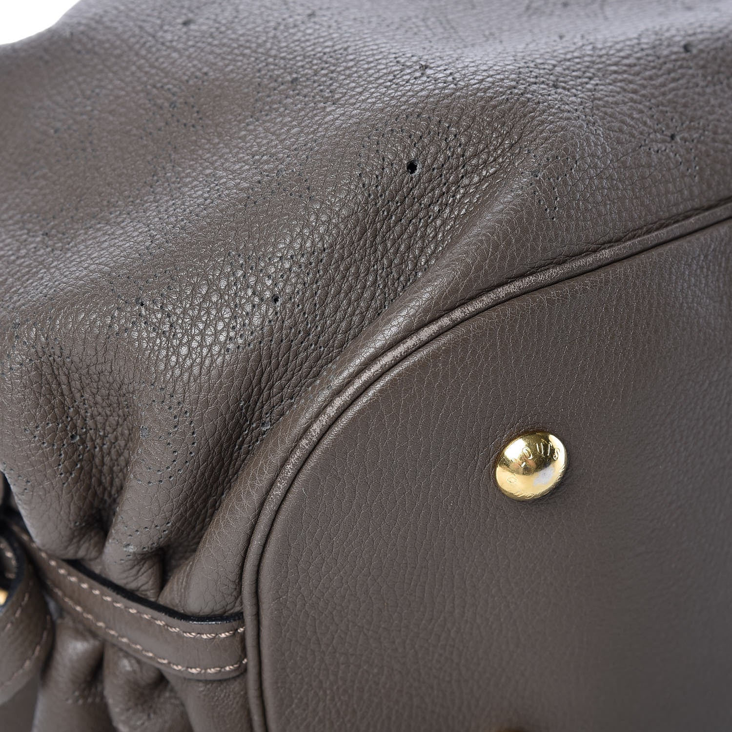 Louis Vuitton Mahina L Elephant Gris 7 of 13