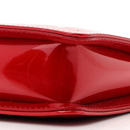 Louis Vuitton Vernis Lexington Pochette Pomme D'Amour 9 of 11