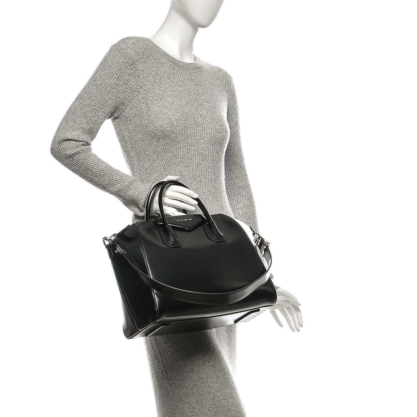 Shiny Lord Calfskin Medium Antigona Black