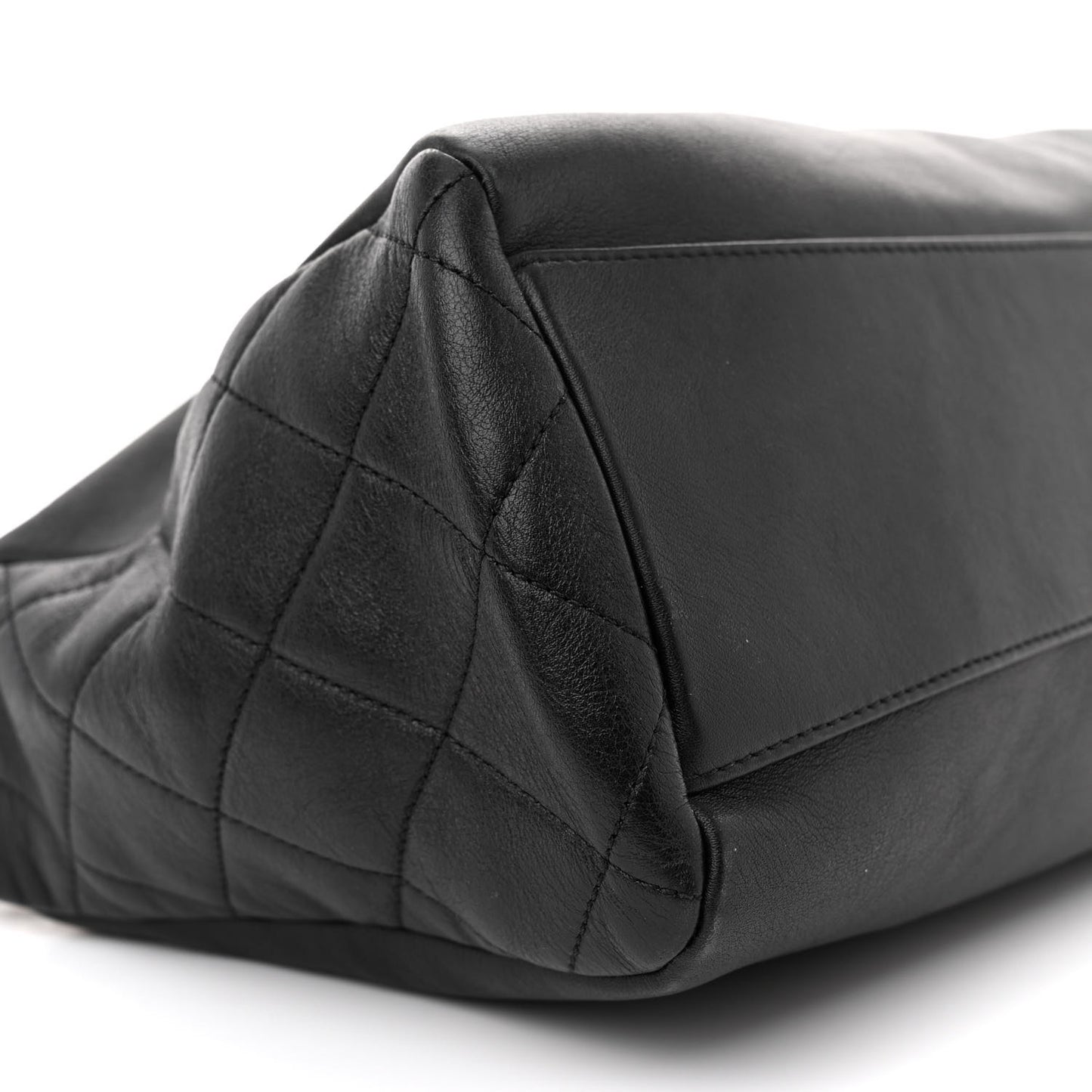 Calfskin Chain 20s Signature Hobo Black