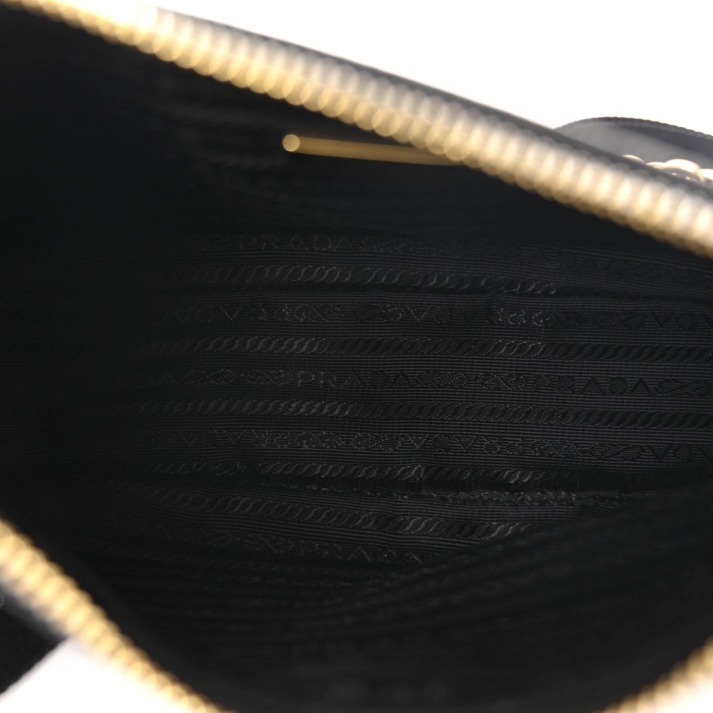 Saffiano Lux Re-Edition 2005 Shoulder Bag Black