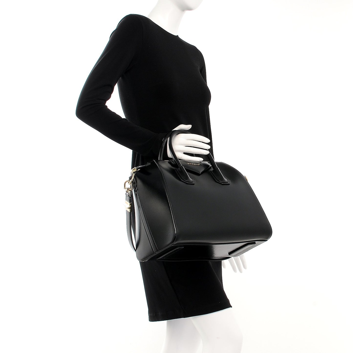 Shiny Lord Calfskin Medium Antigona Black